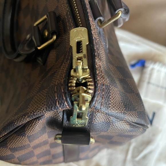 ⭐️SOLD⭐️Authentic Louis Vuitton SPEEDY BANDOULIÈRE 30 - Picture 14 of 14